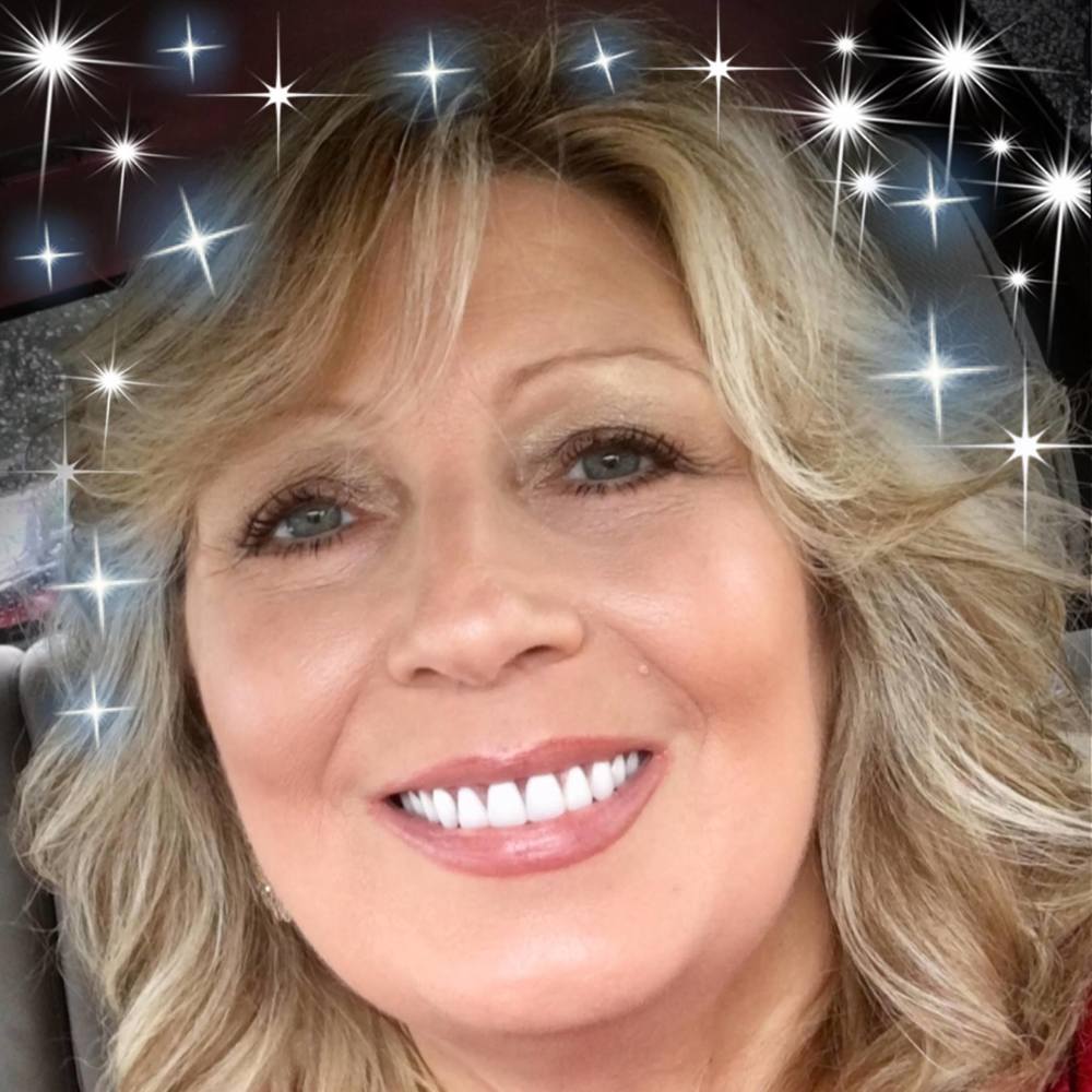 Meet your Posher, Angie